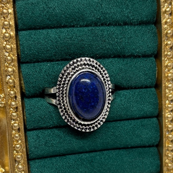 Lapis Lazuli in Vintage Style Band Ring - Picture 2 of 3